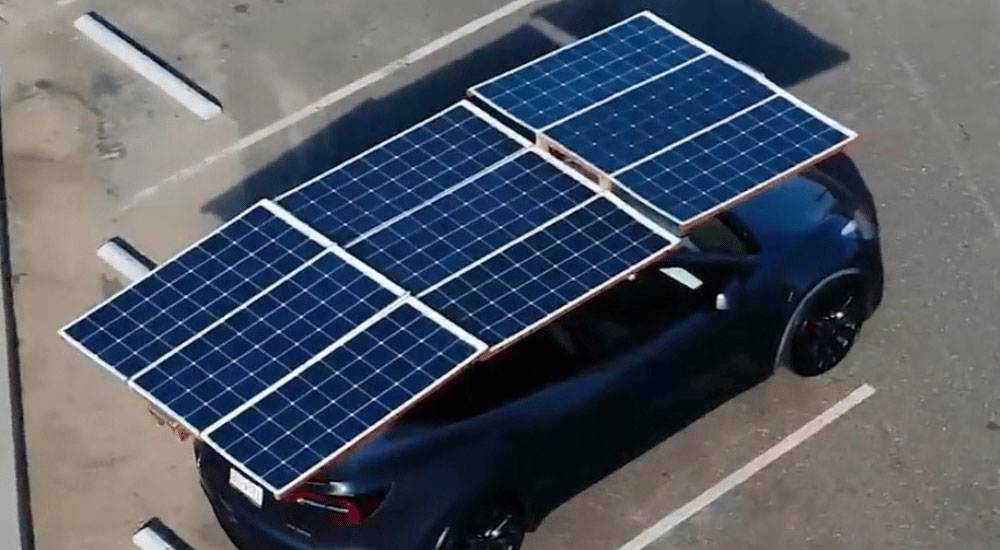 chủ xe điện tesla tự chế tạo bộ sạc pin năng lượng mặt trời